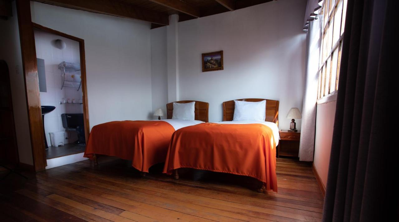 Hotel Centenario